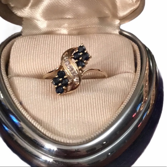 14k Gold Diamond & Sapphire ring - Picture 2 of 7